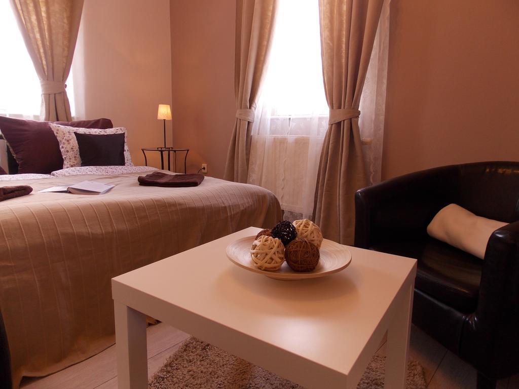 Eden Villa Apartmanhaz Balatonfüred Δωμάτιο φωτογραφία
